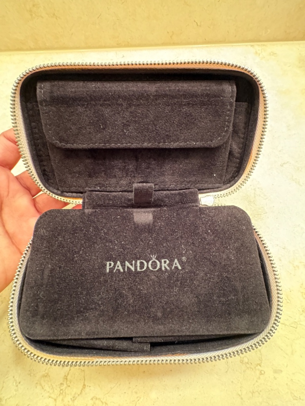 PANDORA "Unforgettable Moments" Travel Jewelry Case Organizer - Picture 5 of 11